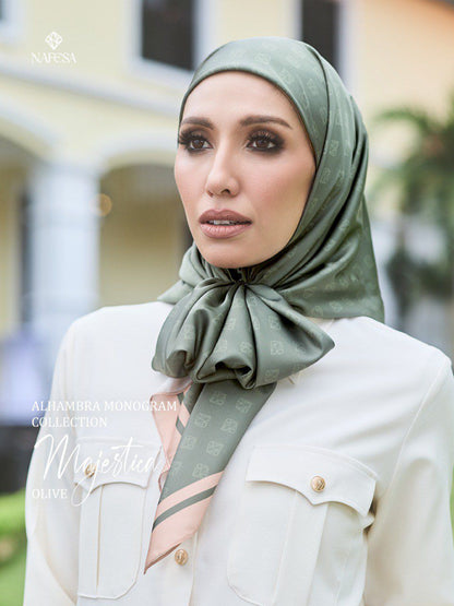 Nafesa Mesquita Square Shawl Hijab